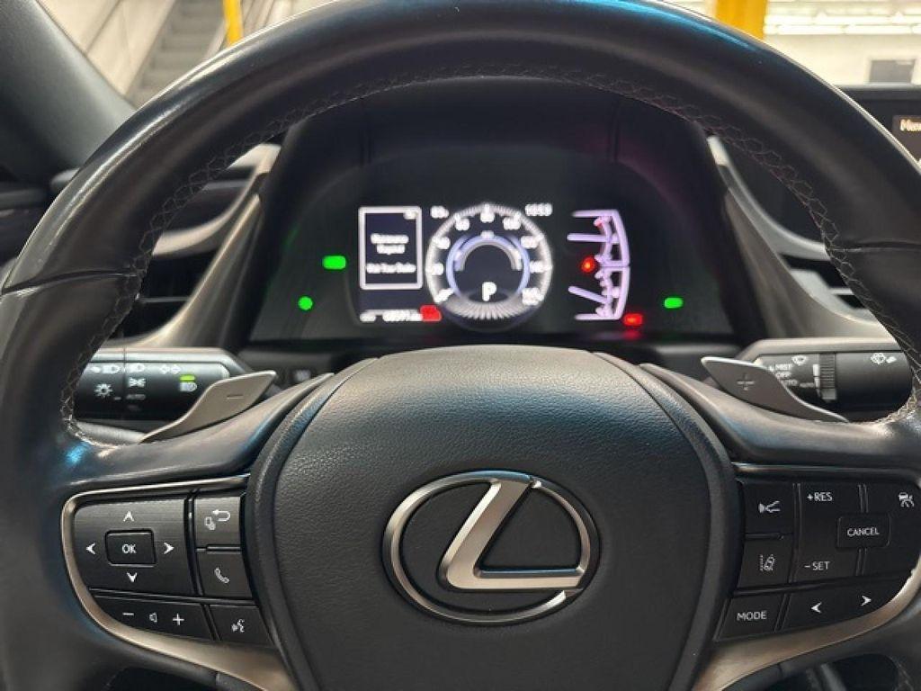 used 2020 Lexus ES 300h car, priced at $27,906