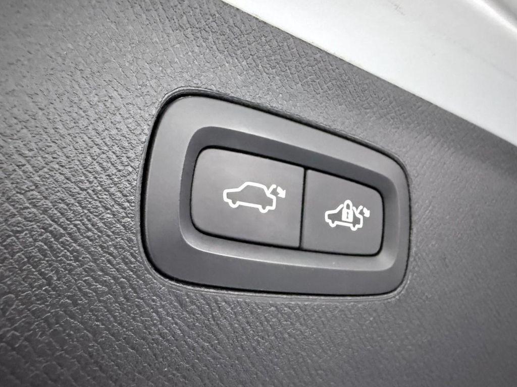 used 2019 Volvo XC90 car, priced at $26,924