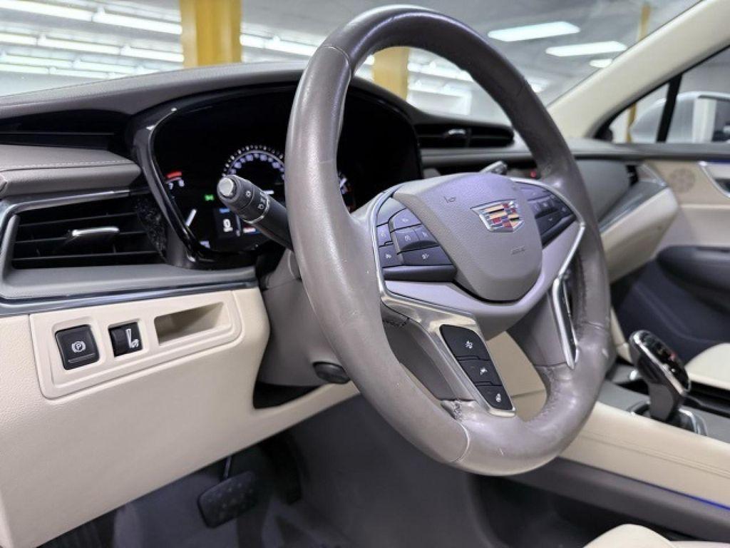 used 2018 Cadillac XT5 car, priced at $19,998
