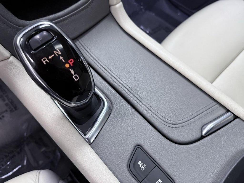 used 2018 Cadillac XT5 car, priced at $19,998