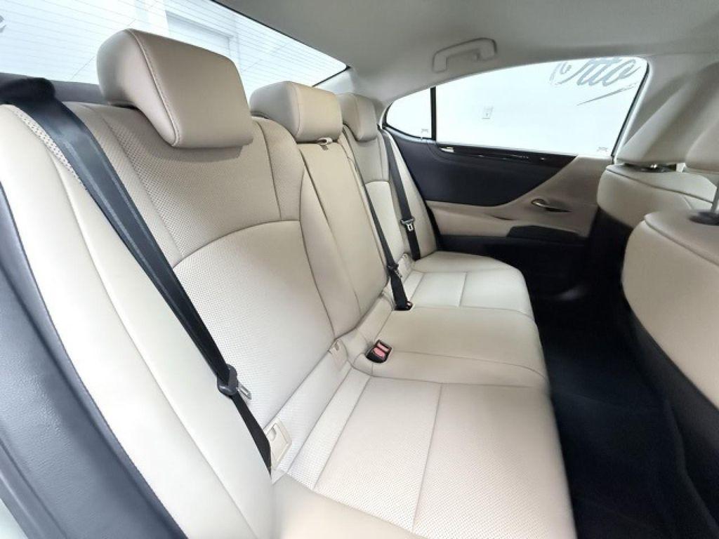used 2019 Lexus ES 350 car, priced at $26,999