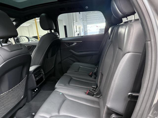 used 2020 Audi Q7 car, priced at $27,459