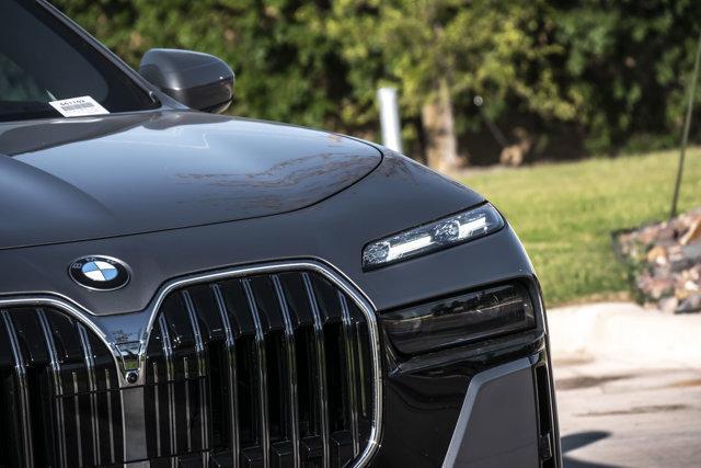 new 2025 BMW 760 car, priced at $139,075