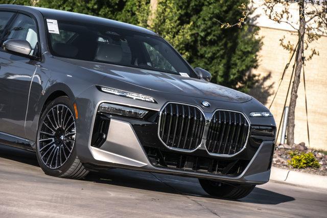 new 2025 BMW 760 car, priced at $139,075
