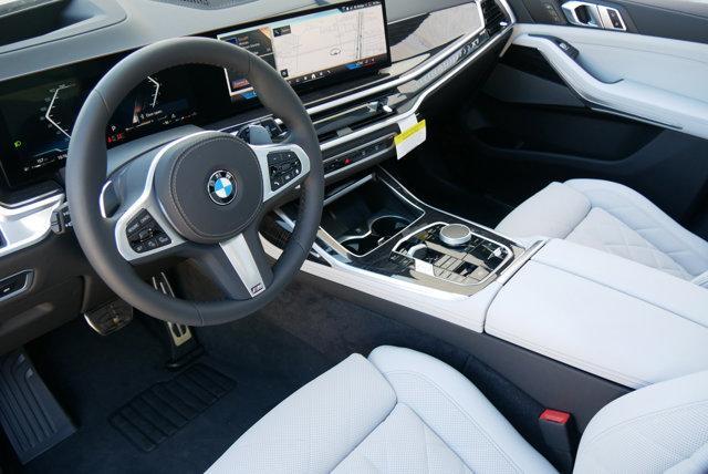 new 2025 BMW X7 car, priced at $95,925