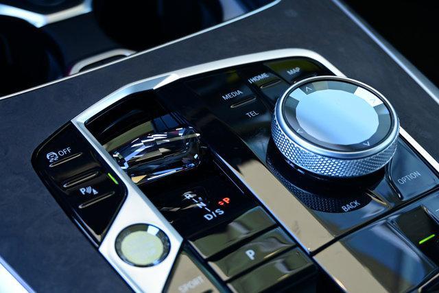 new 2026 BMW X7 car, priced at $99,725