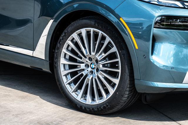 new 2026 BMW X7 car, priced at $99,725