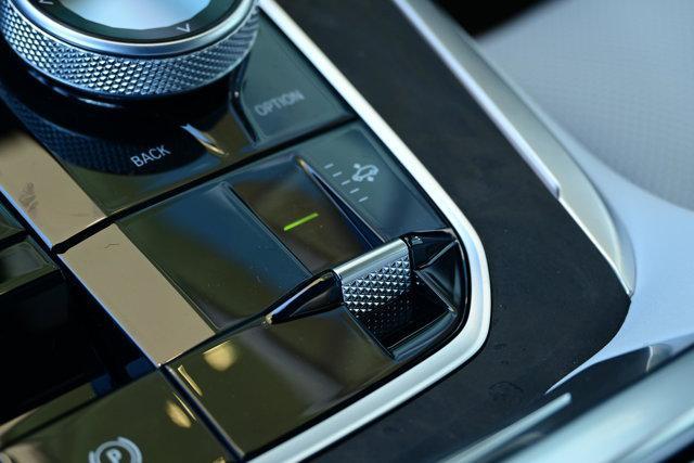 new 2026 BMW X7 car, priced at $99,725