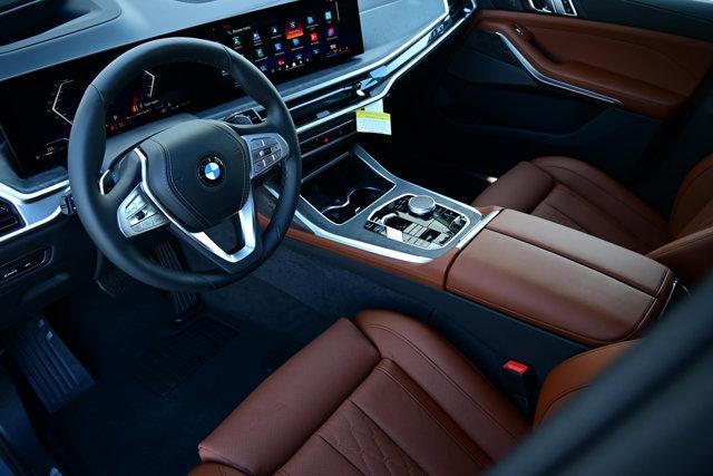 new 2025 BMW X7 car, priced at $95,625