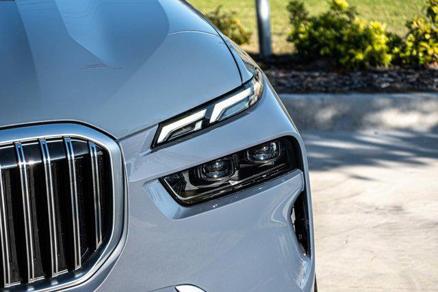 new 2025 BMW X7 car, priced at $95,625