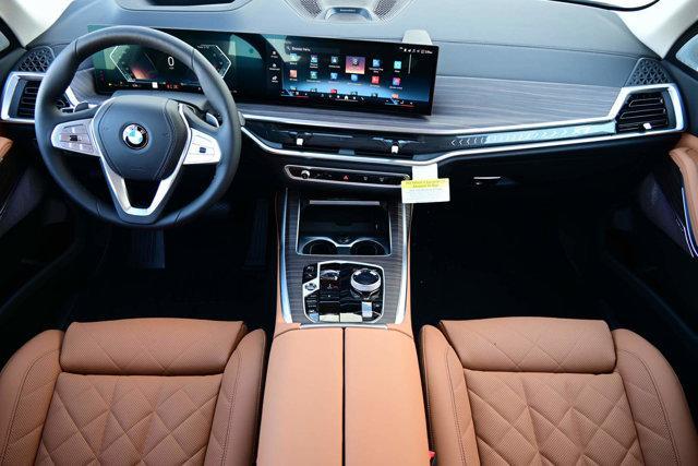 new 2025 BMW X7 car, priced at $98,325