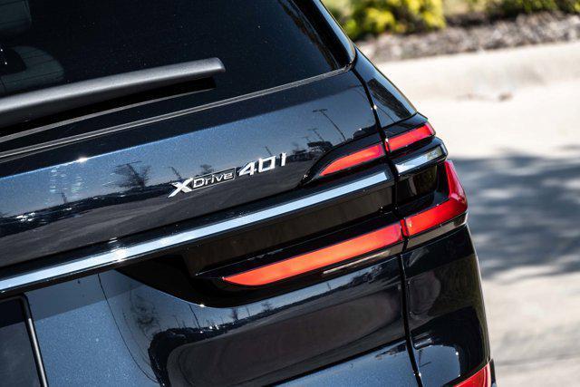 new 2025 BMW X7 car, priced at $100,625