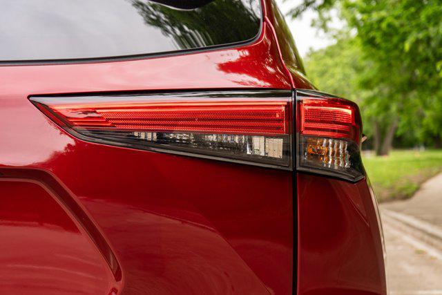 used 2023 Toyota Highlander car, priced at $41,987