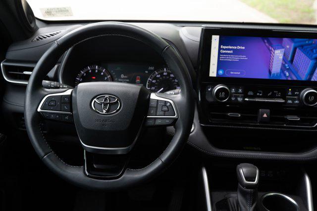 used 2023 Toyota Highlander car, priced at $41,987