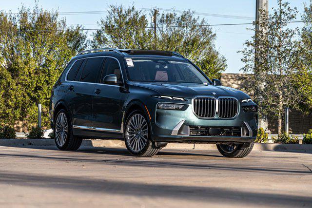 new 2025 BMW X7 car, priced at $90,325