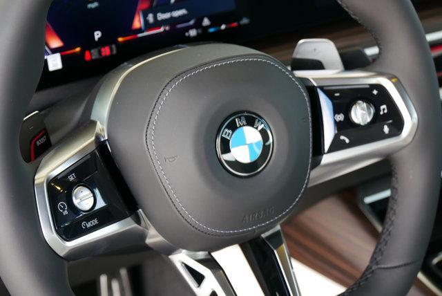 new 2025 BMW 760 car, priced at $135,075