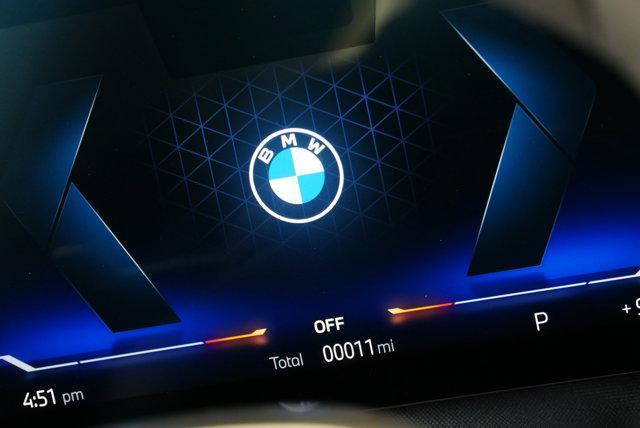 new 2025 BMW 760 car, priced at $135,075