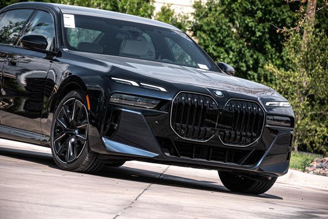 new 2025 BMW 760 car, priced at $135,075