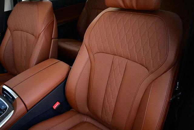 new 2026 BMW X7 car, priced at $96,025