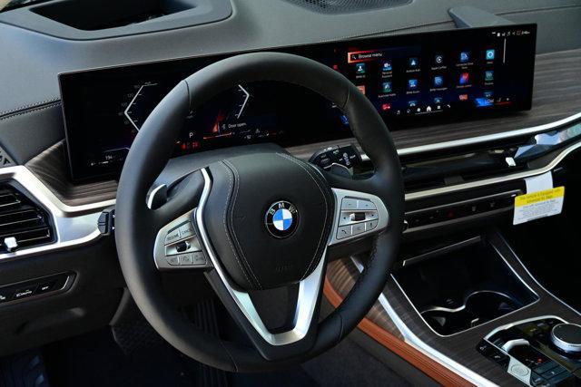 new 2026 BMW X7 car, priced at $96,025