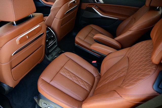 new 2026 BMW X7 car, priced at $96,025