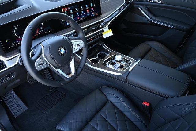 new 2025 BMW X7 car, priced at $95,725