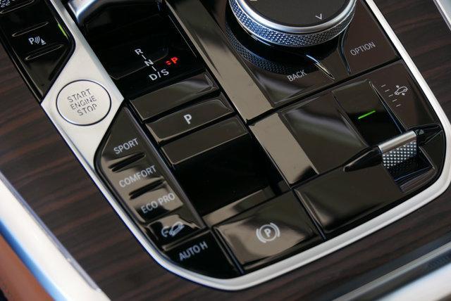 new 2026 BMW X7 car, priced at $96,025
