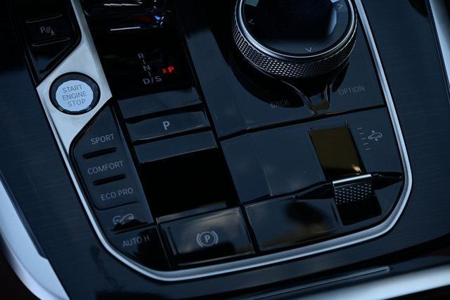 new 2025 BMW X7 car, priced at $99,975