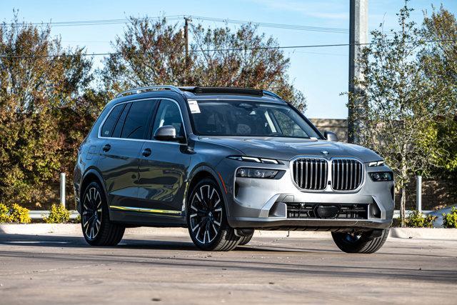 new 2025 BMW X7 car, priced at $90,325