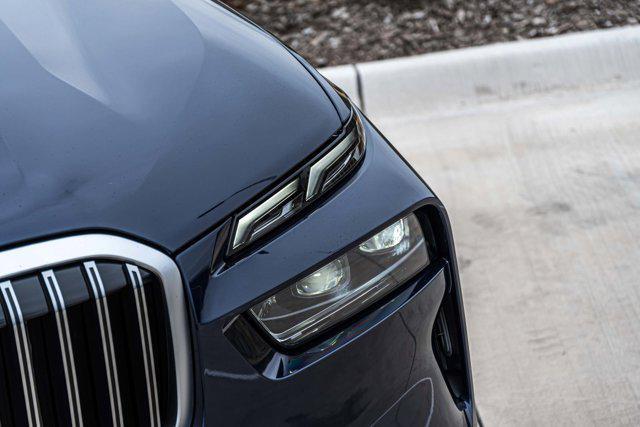 new 2025 BMW X7 car, priced at $96,325