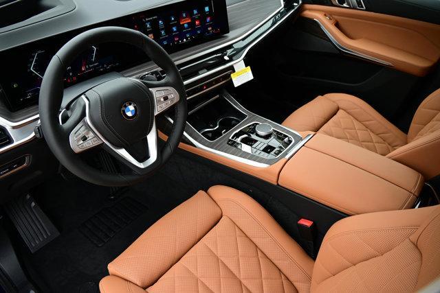 new 2025 BMW X7 car, priced at $96,325