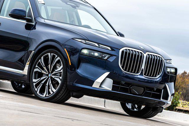 new 2025 BMW X7 car, priced at $96,325