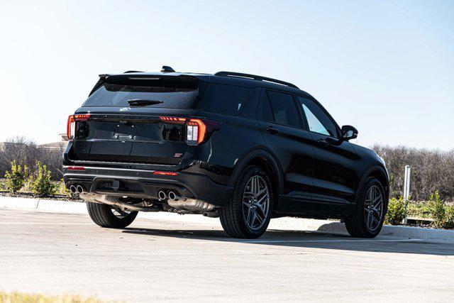 used 2025 Ford Explorer car, priced at $53,877