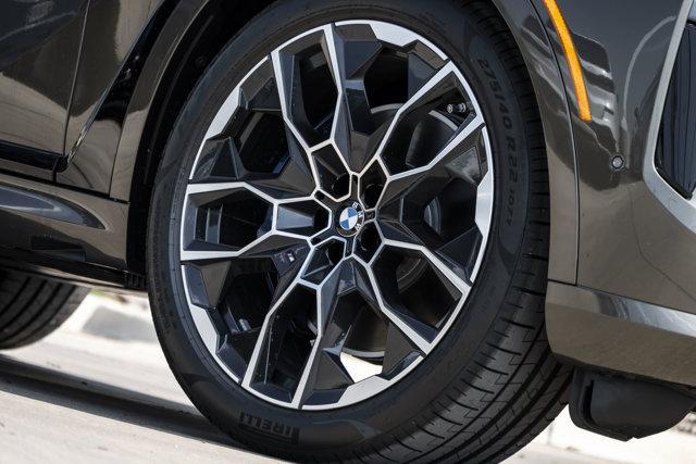 new 2026 BMW X7 car, priced at $99,175