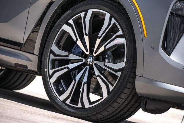new 2026 BMW X7 car, priced at $126,125