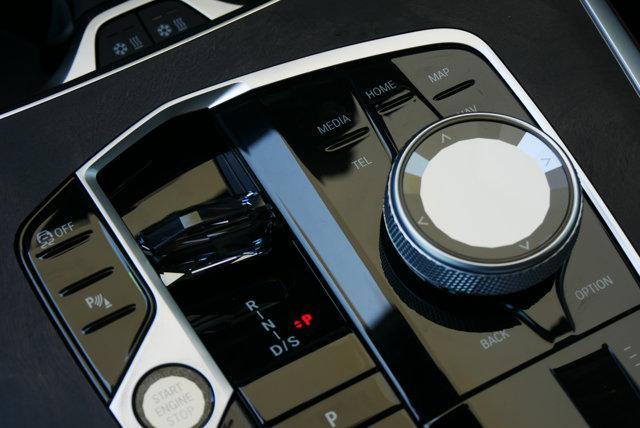 new 2026 BMW X7 car, priced at $101,975