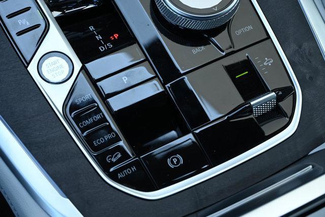 new 2026 BMW X7 car, priced at $102,275