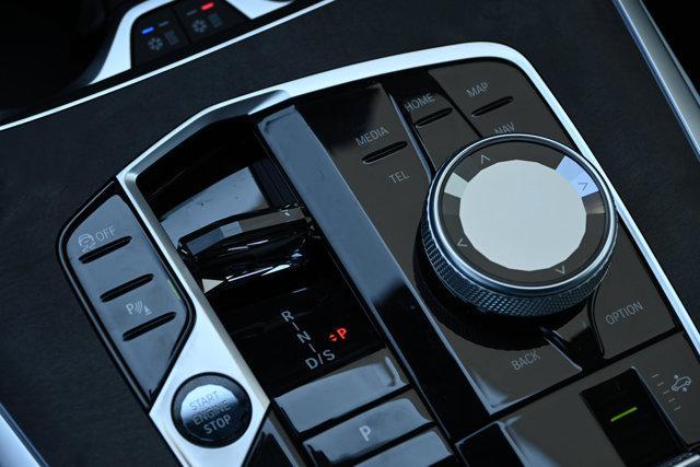 new 2026 BMW X7 car, priced at $102,275