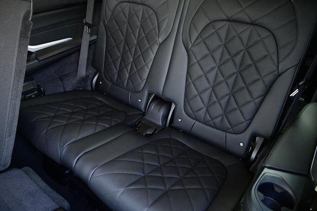 new 2025 BMW X7 car, priced at $89,675