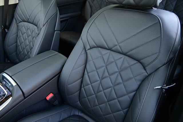 new 2025 BMW X7 car, priced at $89,675