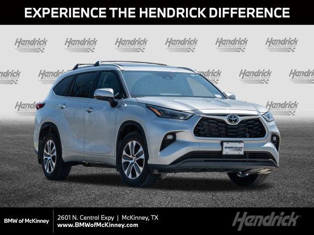 used 2023 Toyota Highlander car, priced at $39,897