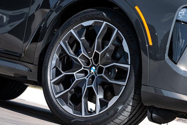 new 2026 BMW X7 car, priced at $124,375