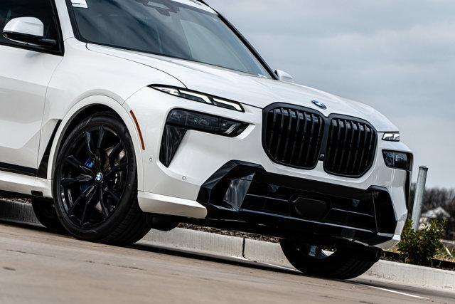 new 2025 BMW X7 car, priced at $103,675