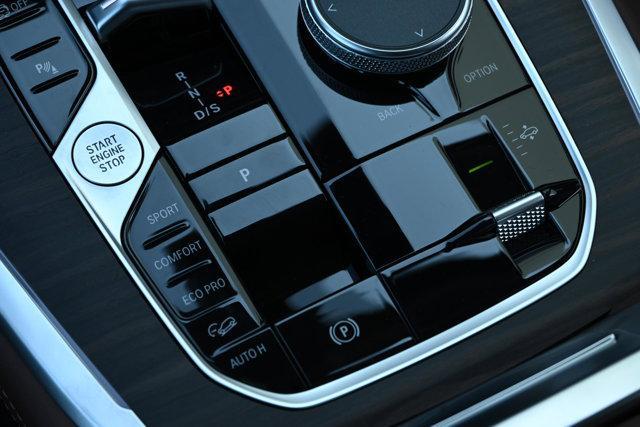 new 2026 BMW X7 car, priced at $94,925