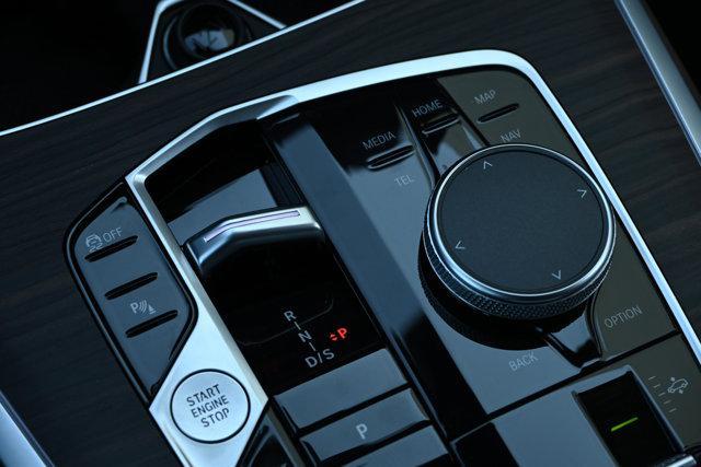 new 2026 BMW X7 car, priced at $94,925