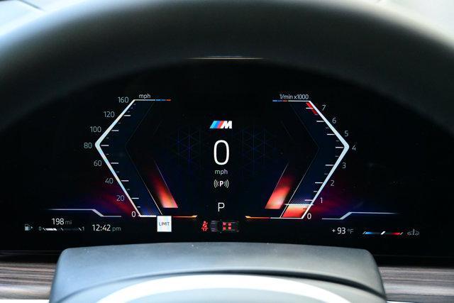 new 2026 BMW X7 car, priced at $102,375
