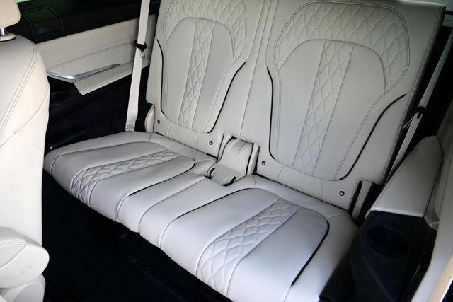 new 2026 BMW X7 car, priced at $122,725