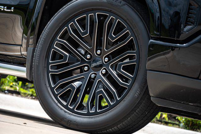 used 2022 GMC Sierra 1500 car, priced at $65,988