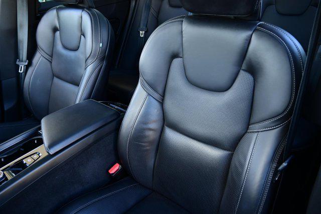 used 2022 Volvo XC60 car, priced at $34,988