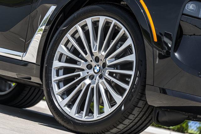 new 2026 BMW X7 car, priced at $99,825